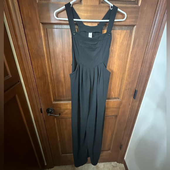 HALARA Black Jumpsuit - Picture 1 of 5
